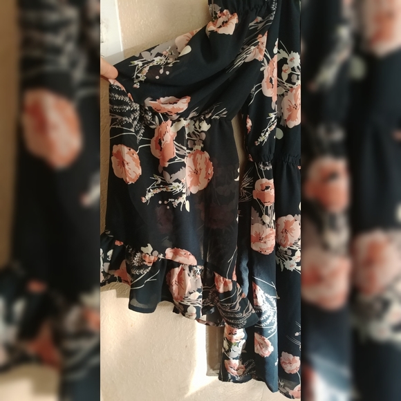 Plus size off Shoulder Dress - Picture 7 of 7